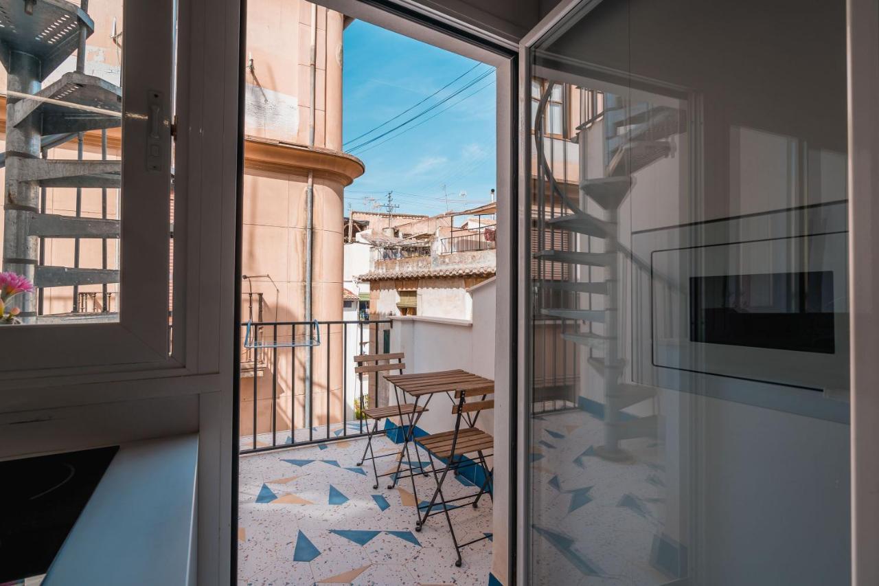 Qh Eme Suites Granada Exterior foto