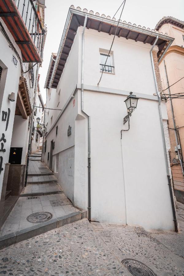 Qh Eme Suites Granada Exterior foto