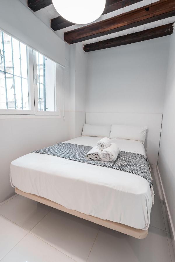 Qh Eme Suites Granada Exterior foto